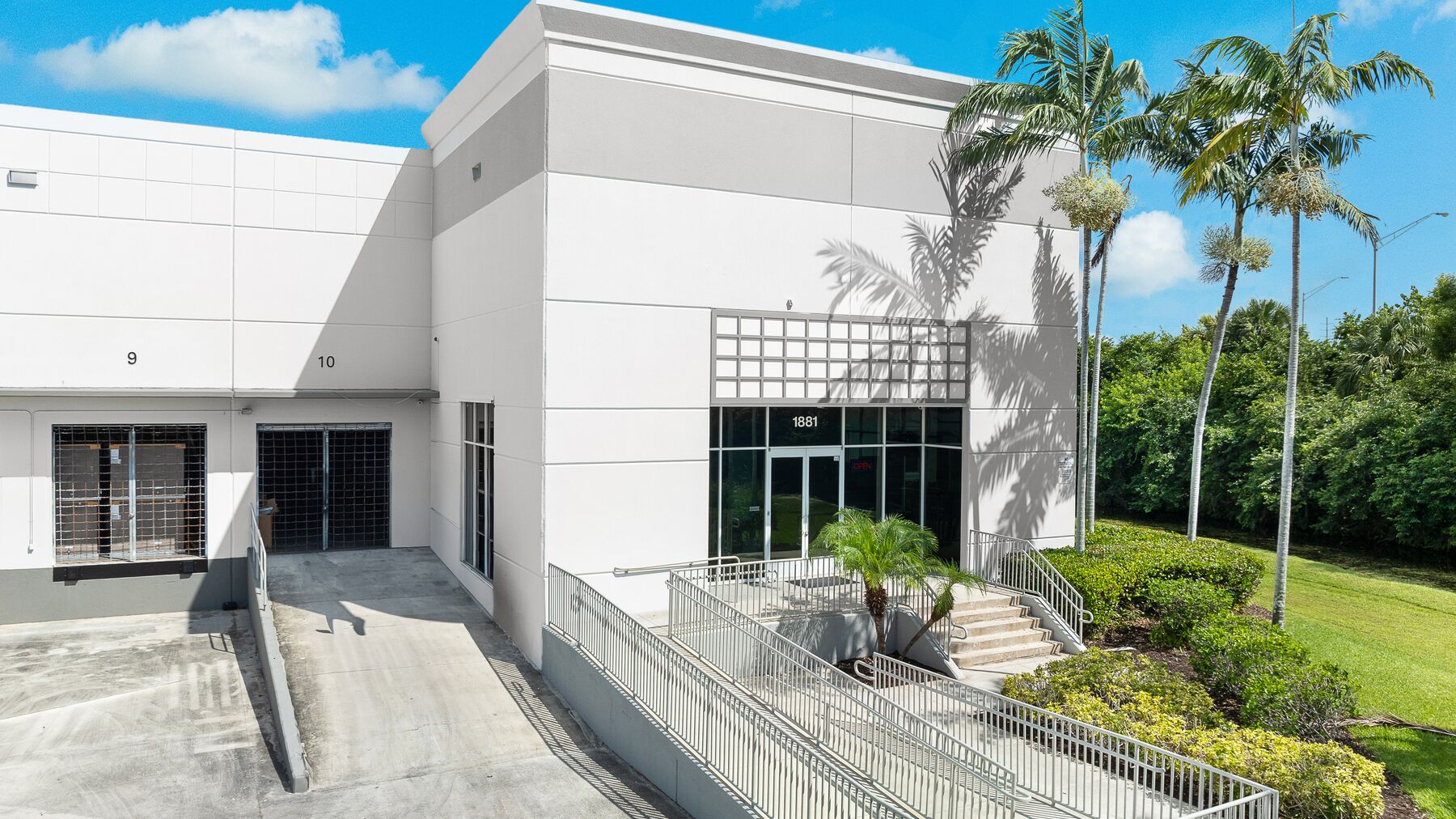 Prologis-Airport-Distribution-Center-300.jpg