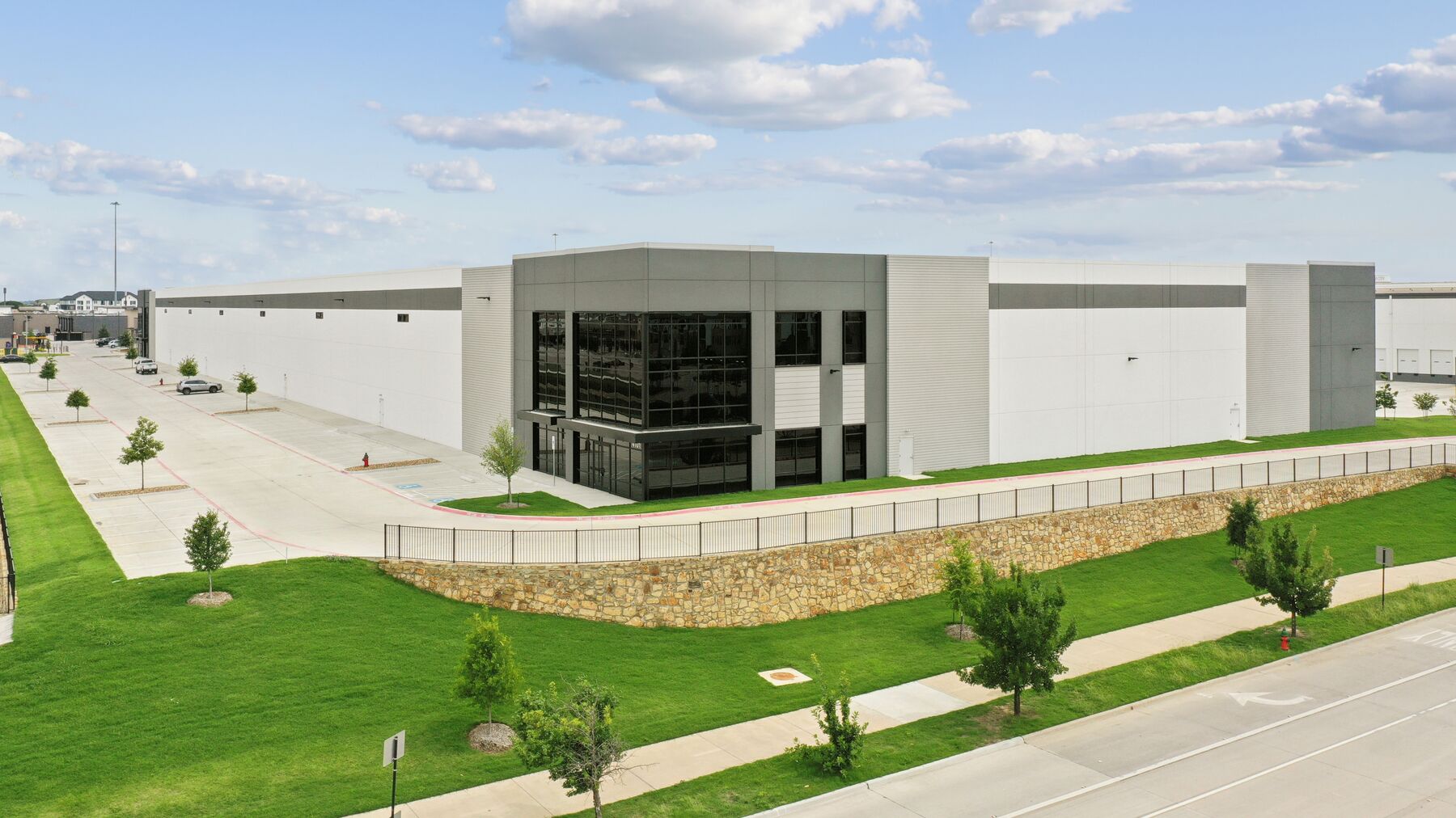 Prologis-Meacham-3-DAL11003-4101-Northern-Cross-Blvd_Photo.jpg