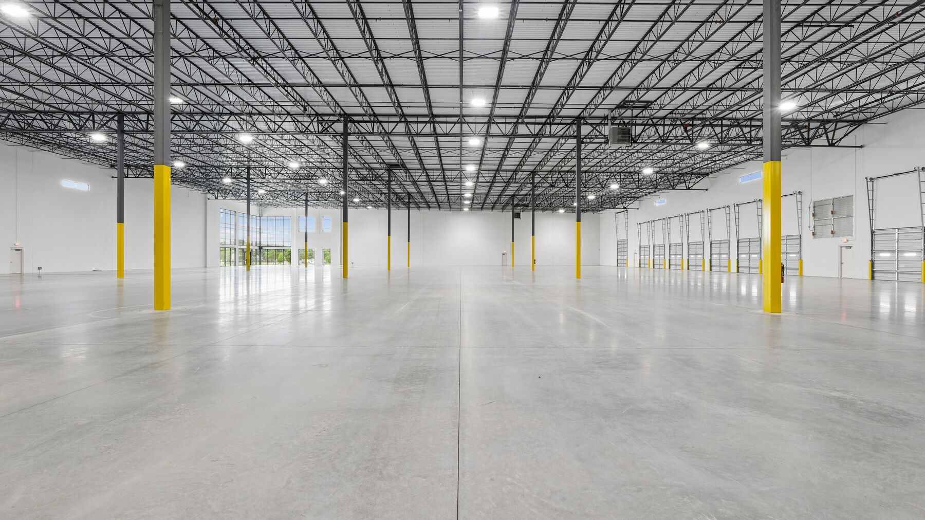 Prologis-Meacham-4-DAL11004-4151-Northern-Cross-Blvd_Photo.jpg