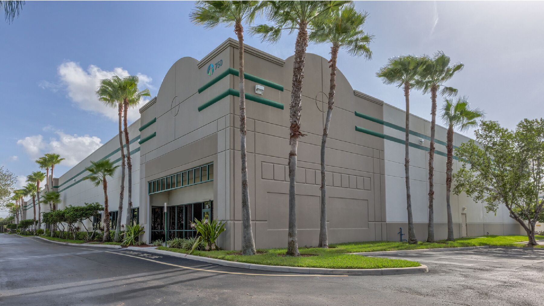 Prologis-Centerport-100-Property-Photo.jpg