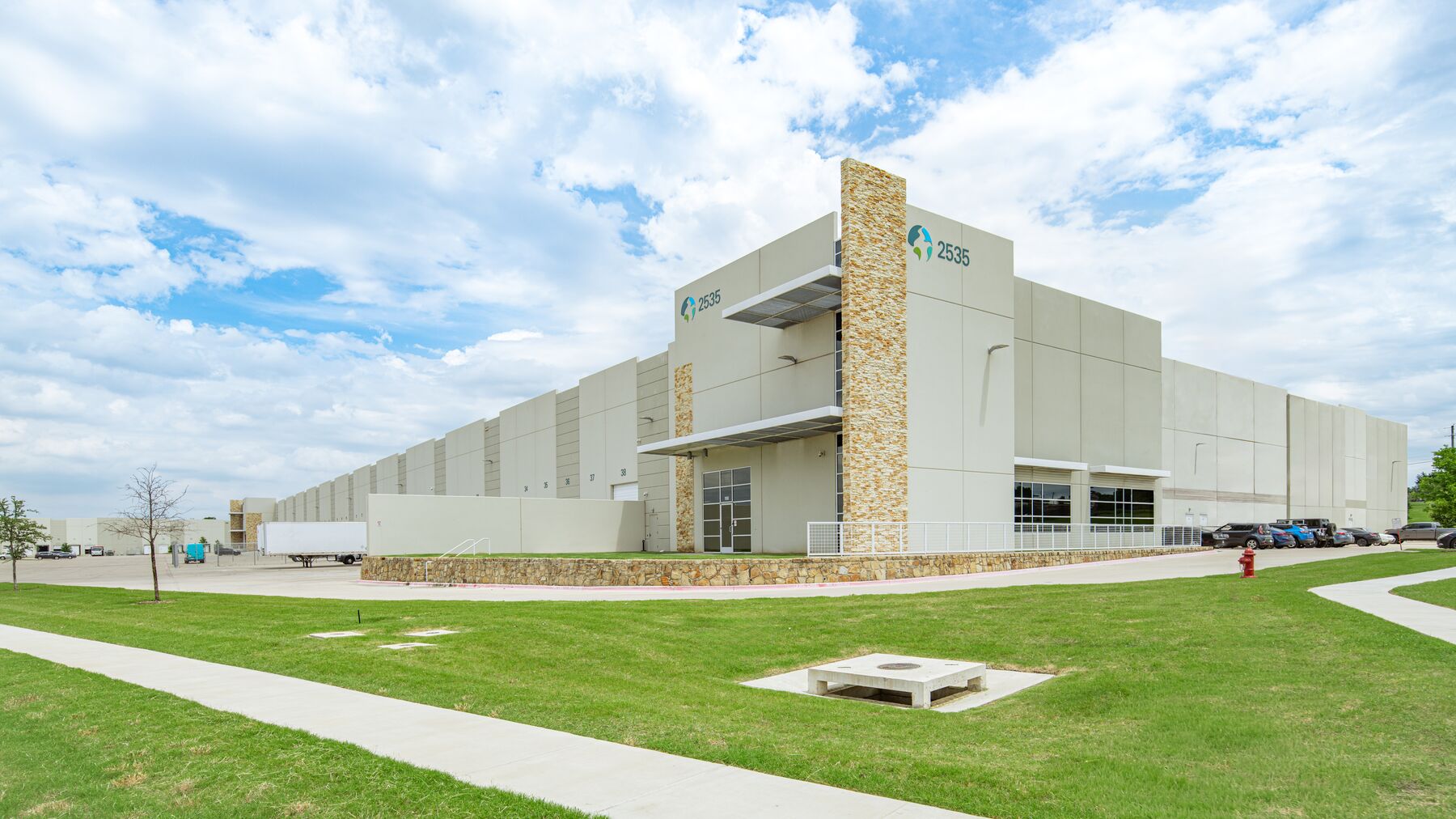 Prologis-Great-Southwest-85-DAL01785-2535-Gifford-Street_Property-Photo.jpg
