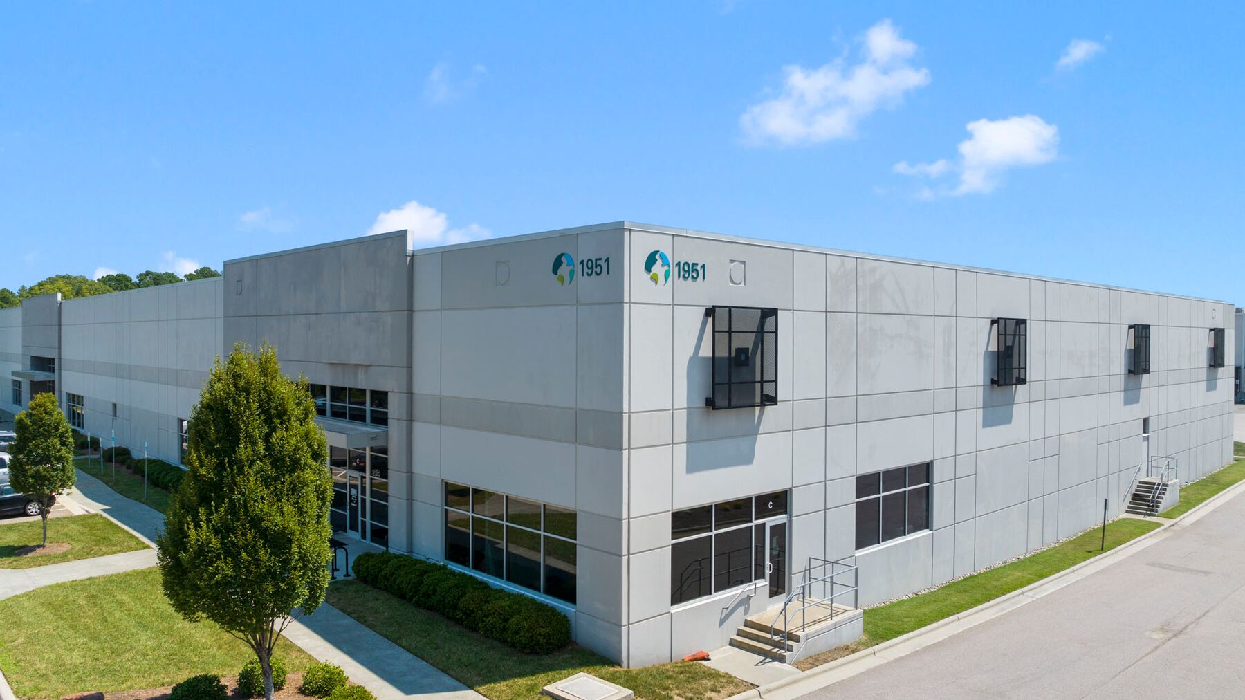 Prologis-Liberty-Ridge_1951-TW-Alexander-Drive_Flyer_Suite-A.jpg