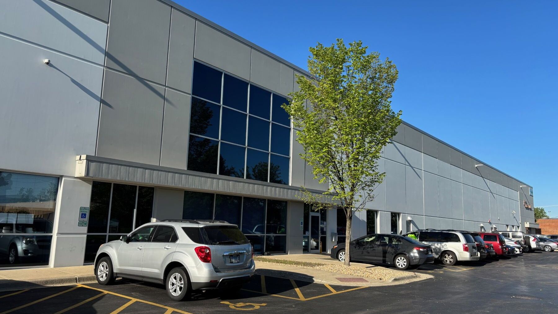 Prologis-Bensenville-860-Devon_Bldg-Image.jpg