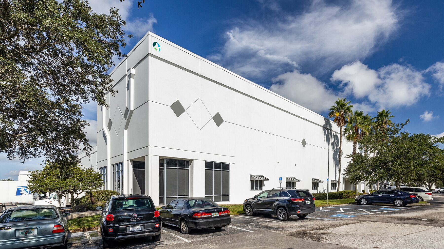 Prologis-Fairfield-Distribution_4720-4740-Oak-Fair-Boulevard.jpg