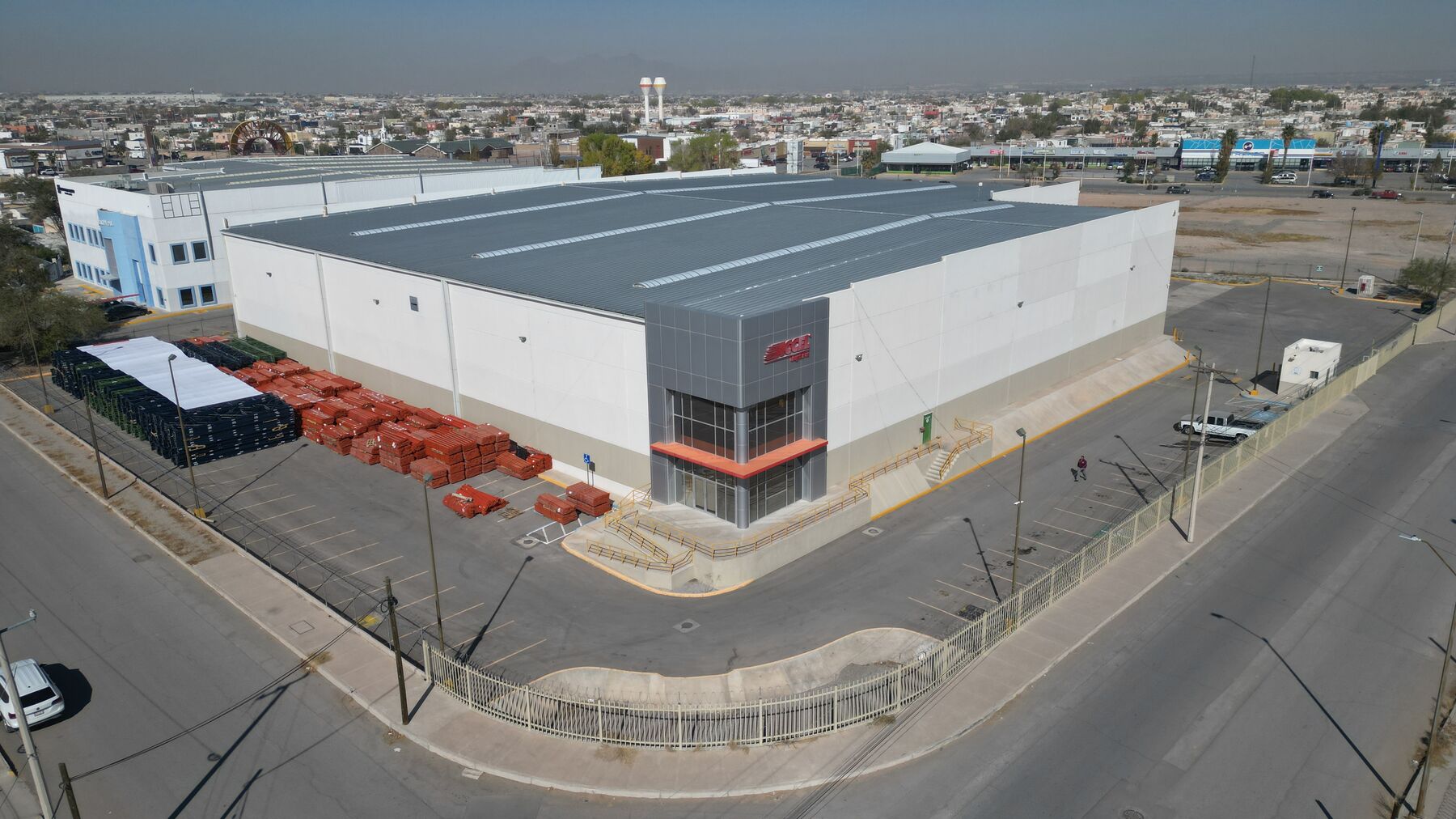 Facade-JUA01006.jpg