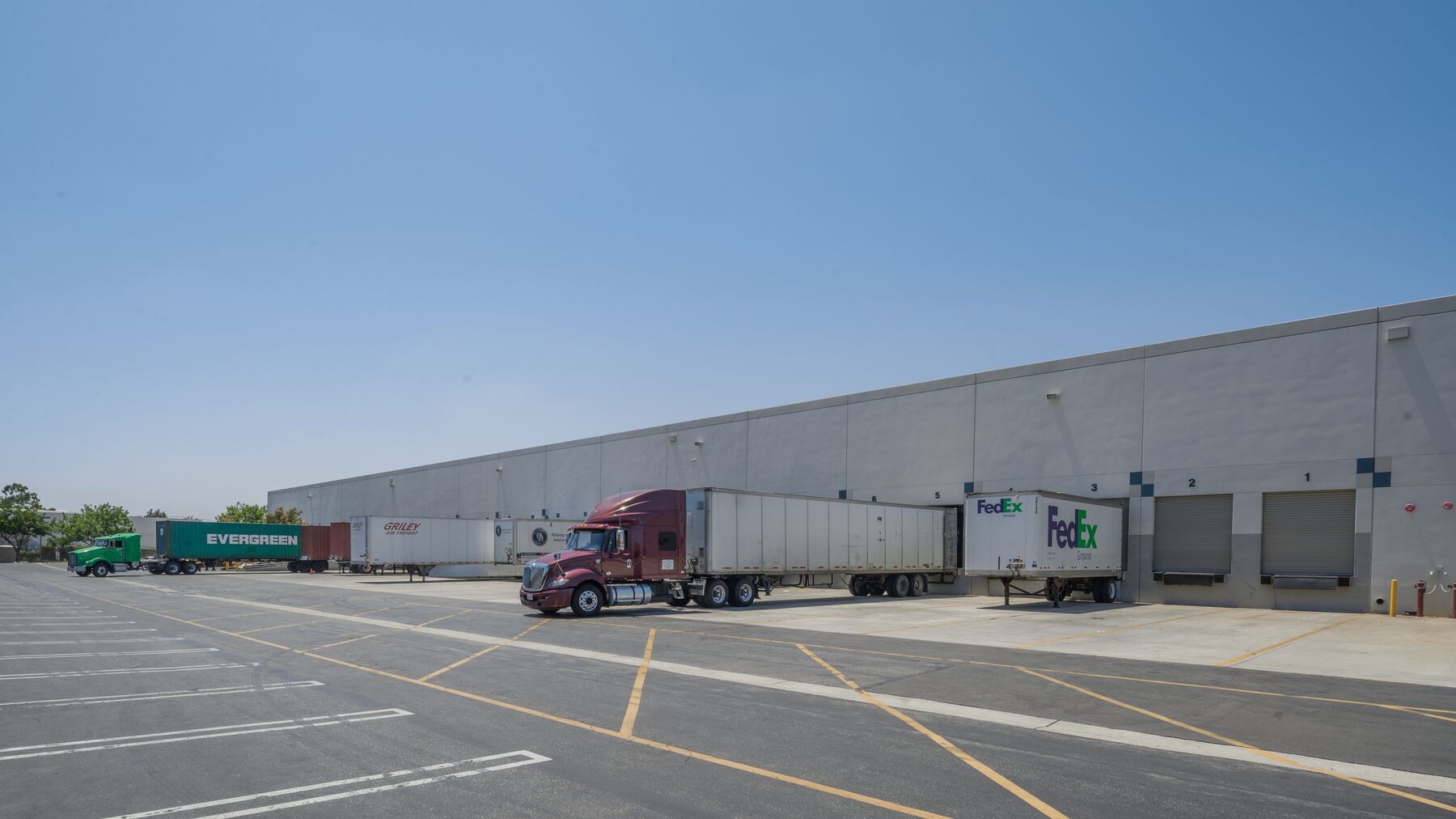 South-Bay-Dis-Ctr-2_-5.jpg
