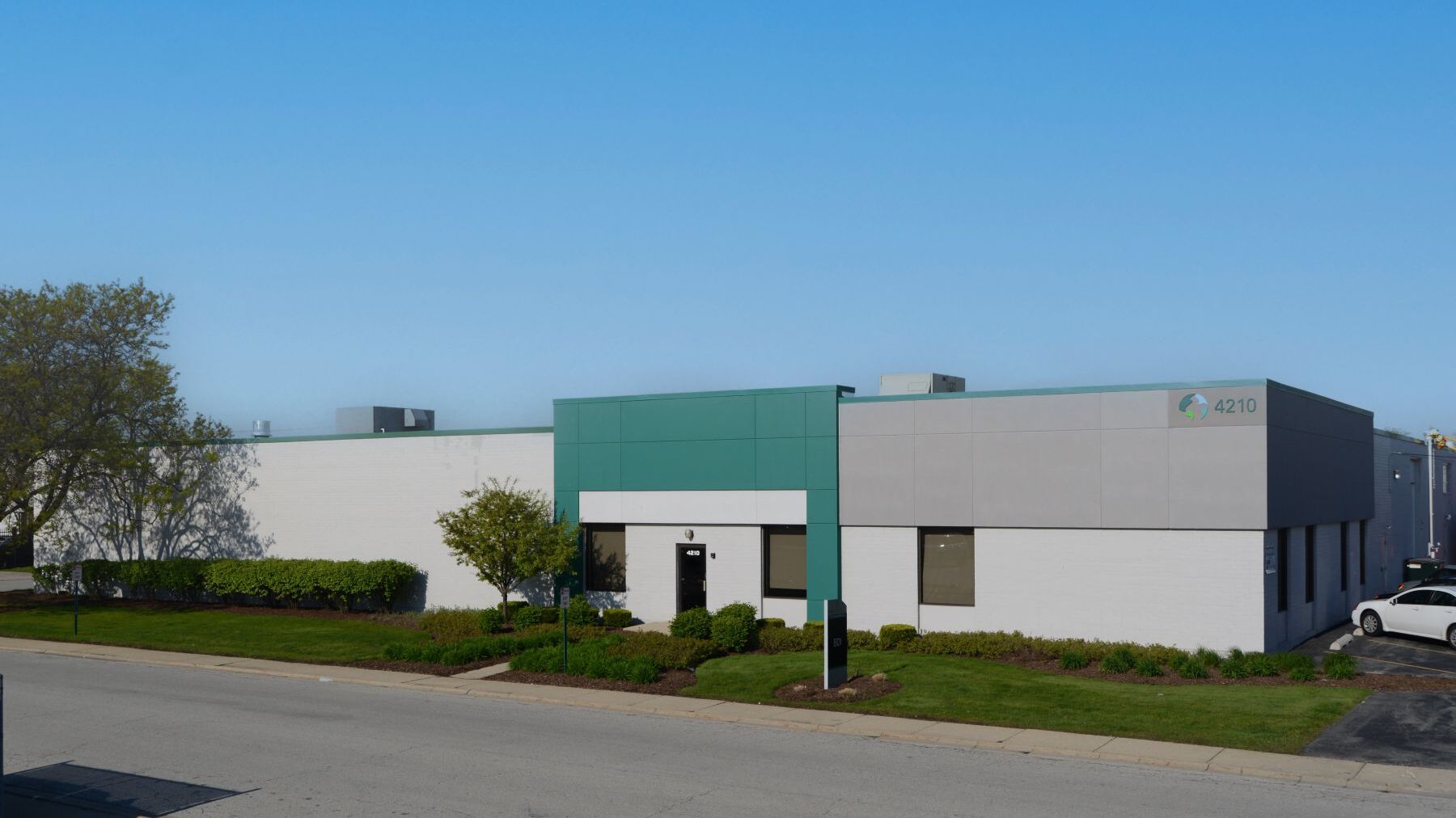 Prologis-Schiller-Park-4210-Transworld_Bldg-Image.jpg