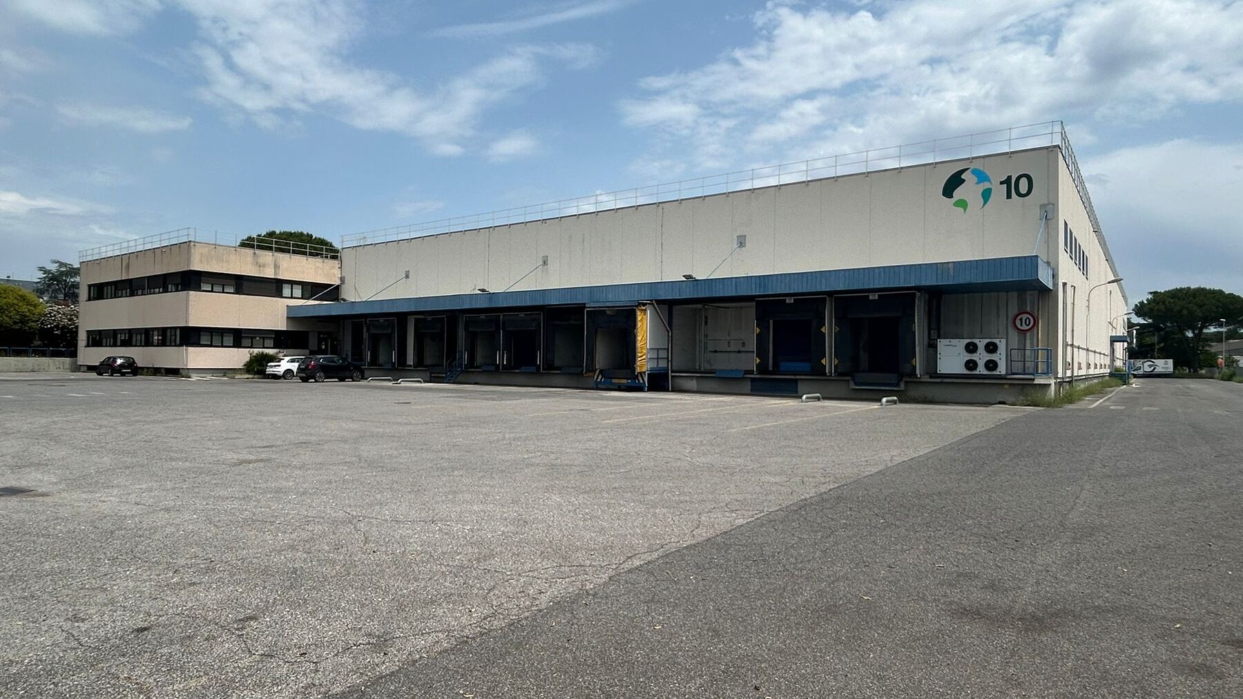 TIBURTINA-DC10.jpg