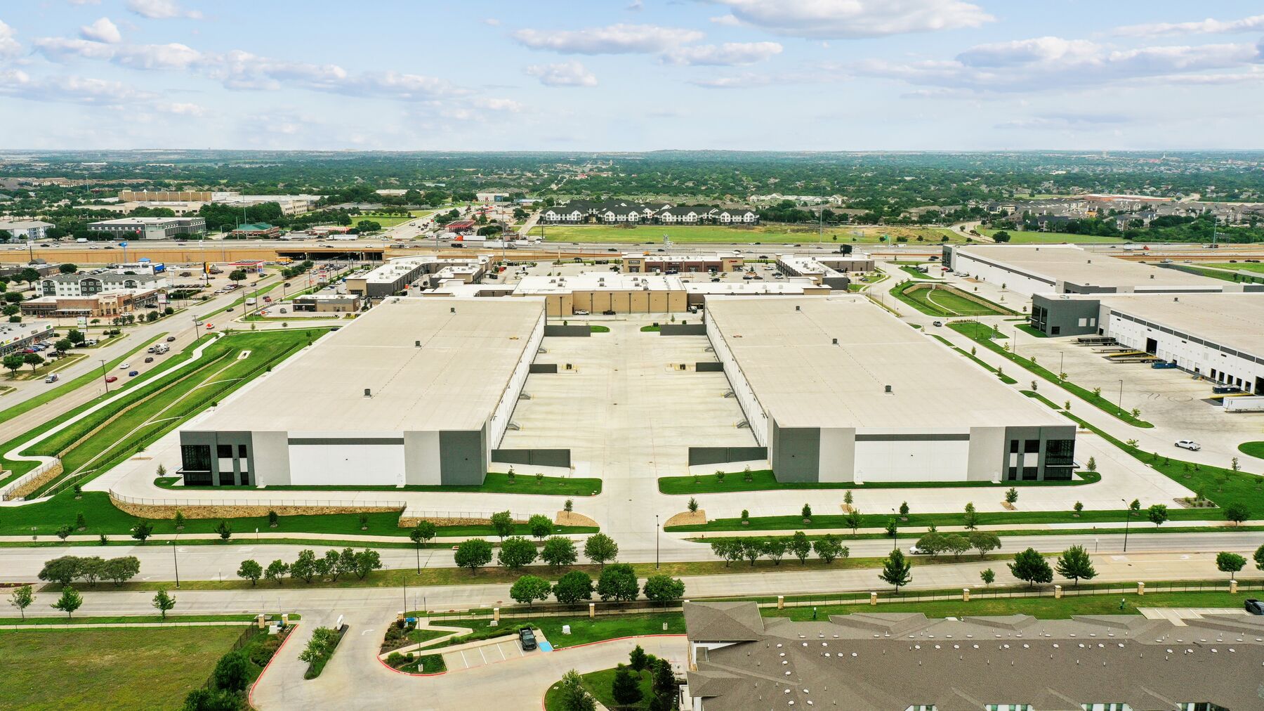 Prologis-Meacham-4-DAL11004-4151-Northern-Cross-Blvd_Photo.jpg