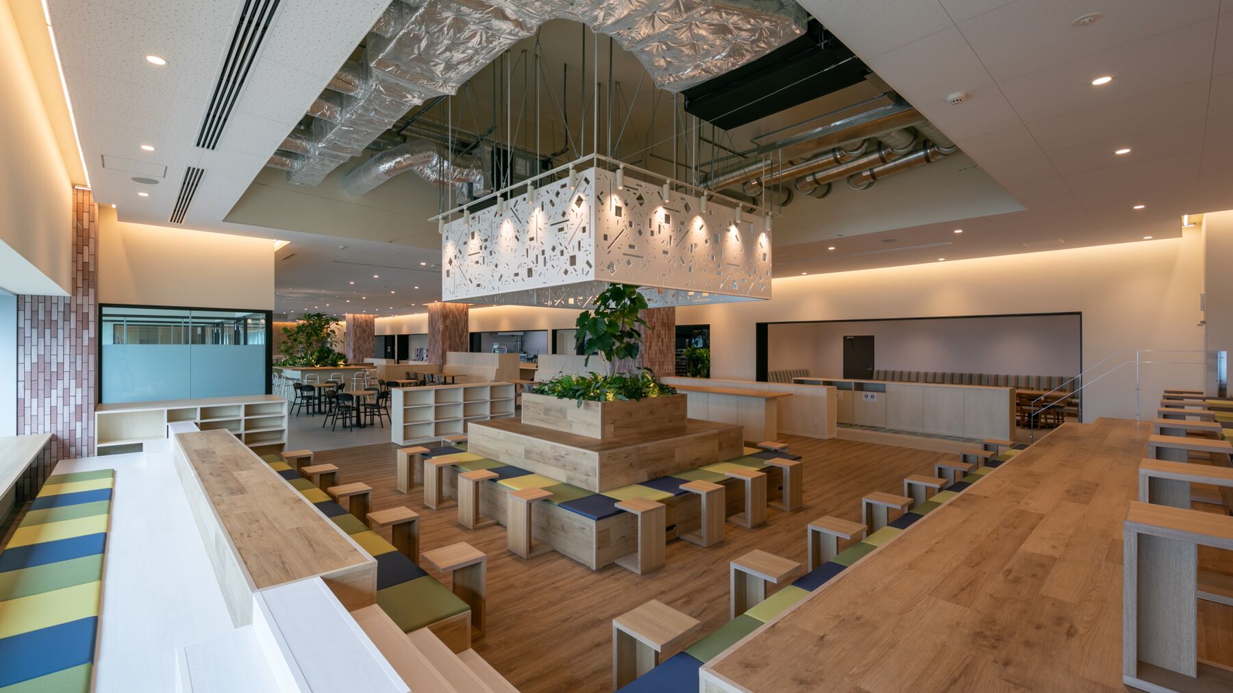DPM-Chiba-1_06_cafeteria.jpg