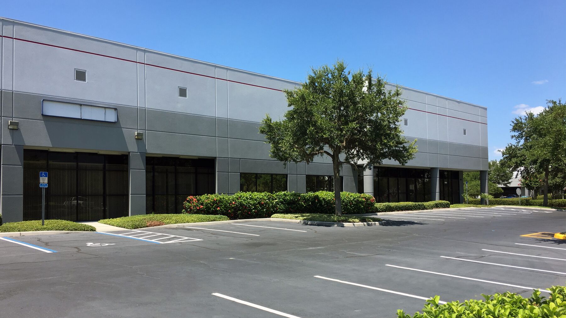 DPM-Prologis-Lee-Vista_7022-TPC-Drive.jpg