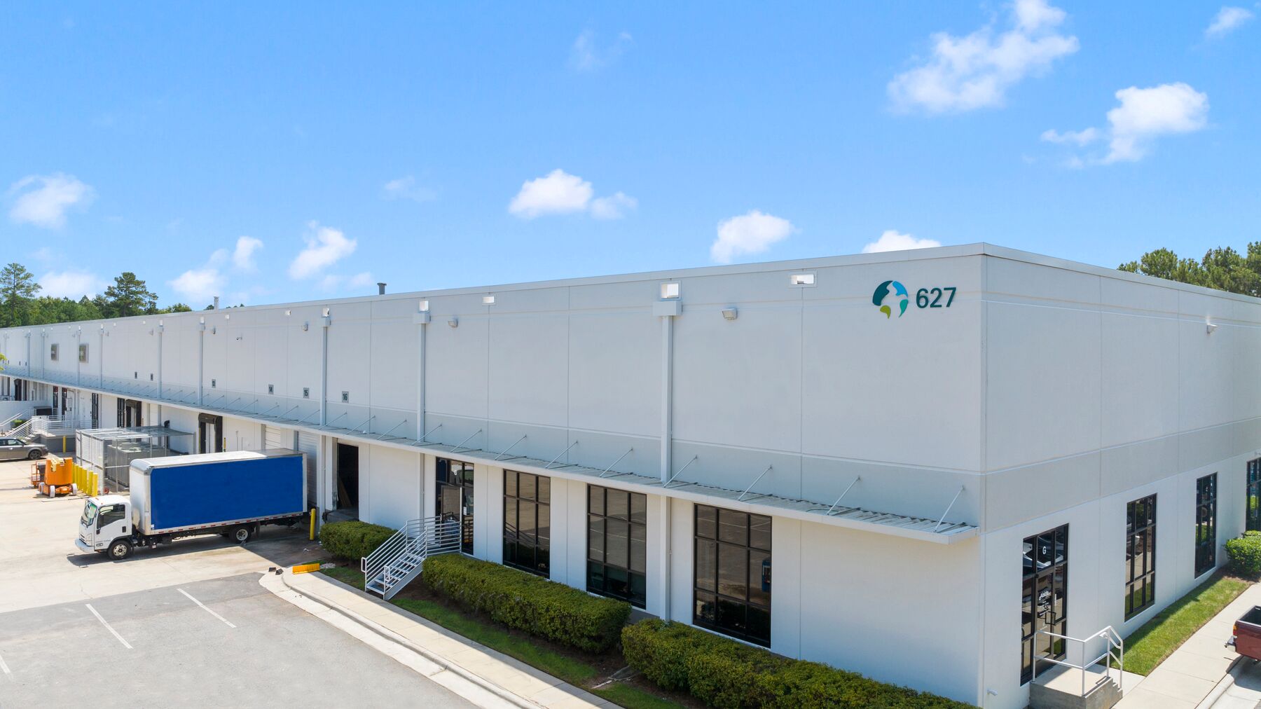 DPM-Prologis-Keystone_627-Distribution-Drive_Building-Exterior_2024.jpg