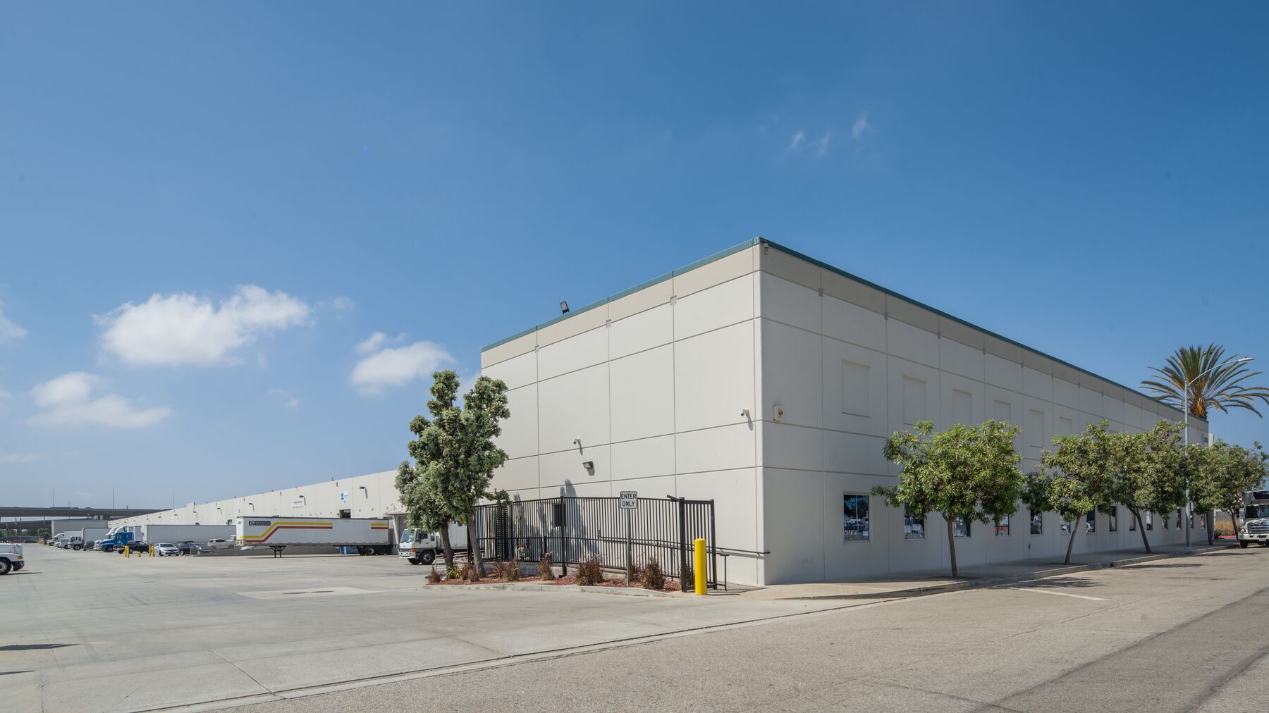 DPM-LAX-Logistics-Ctr-2-1.jpg