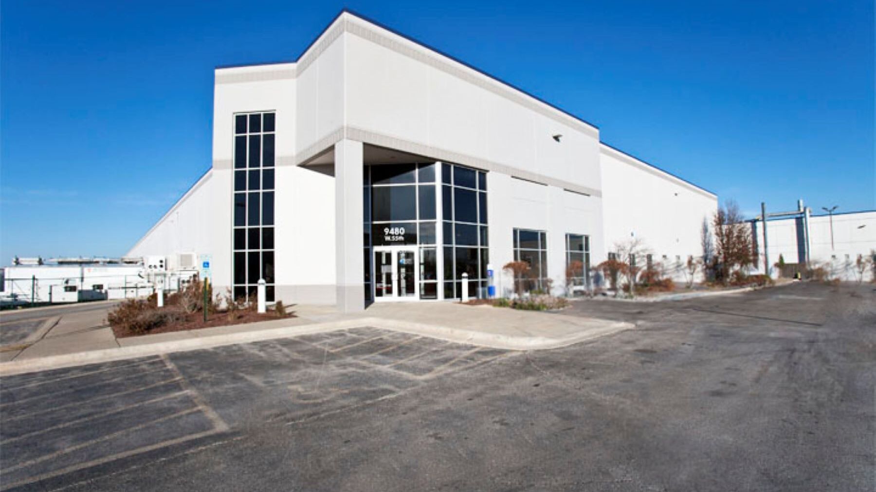 DPM-Prologis-McCook-9480-W-55th-Street_Bldg-Image.jpg